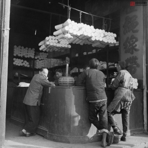 圆口布鞋老照片